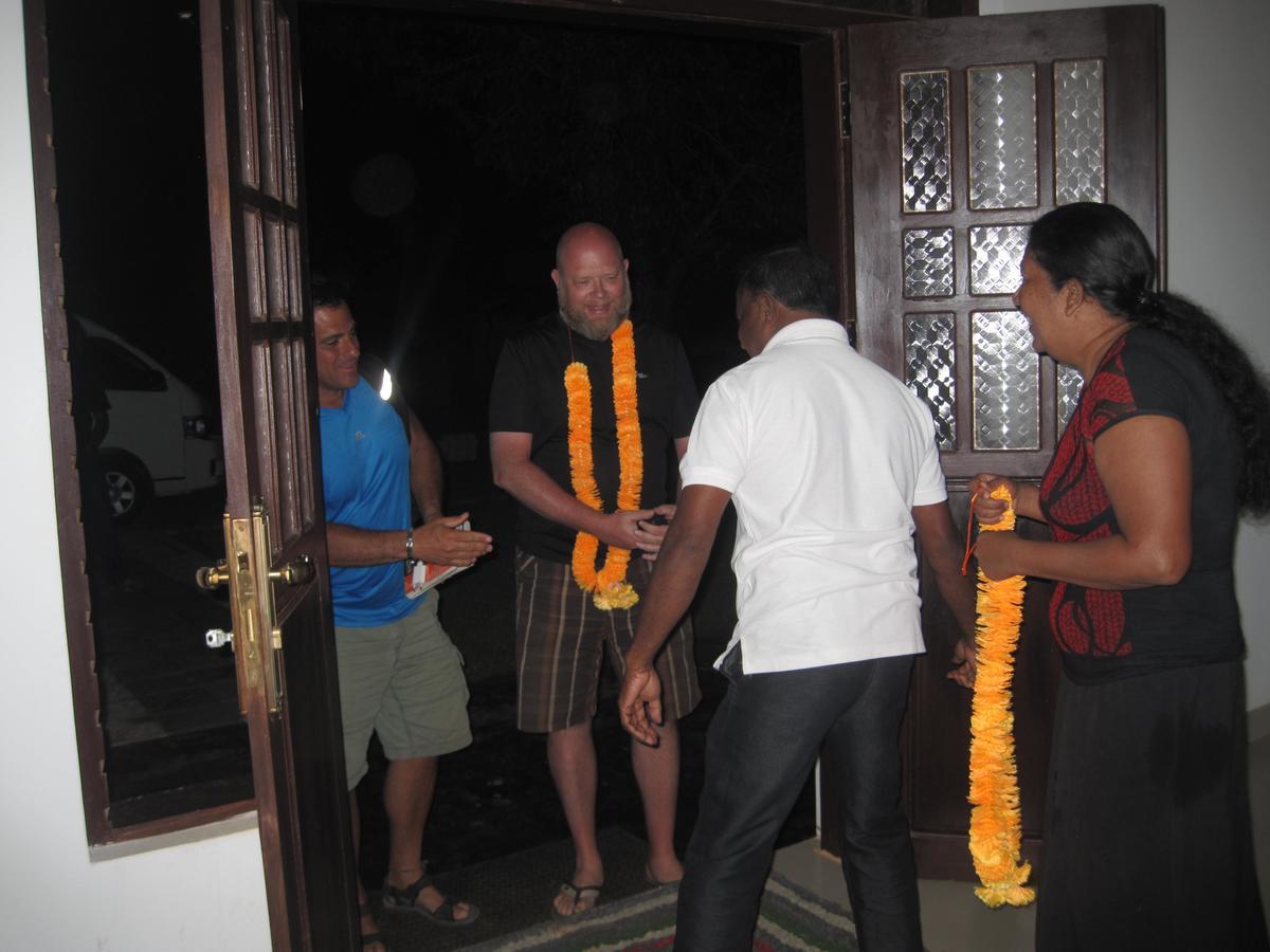Miheen Hotel & Resort - Anuradhapura Mihintale Dış mekan fotoğraf