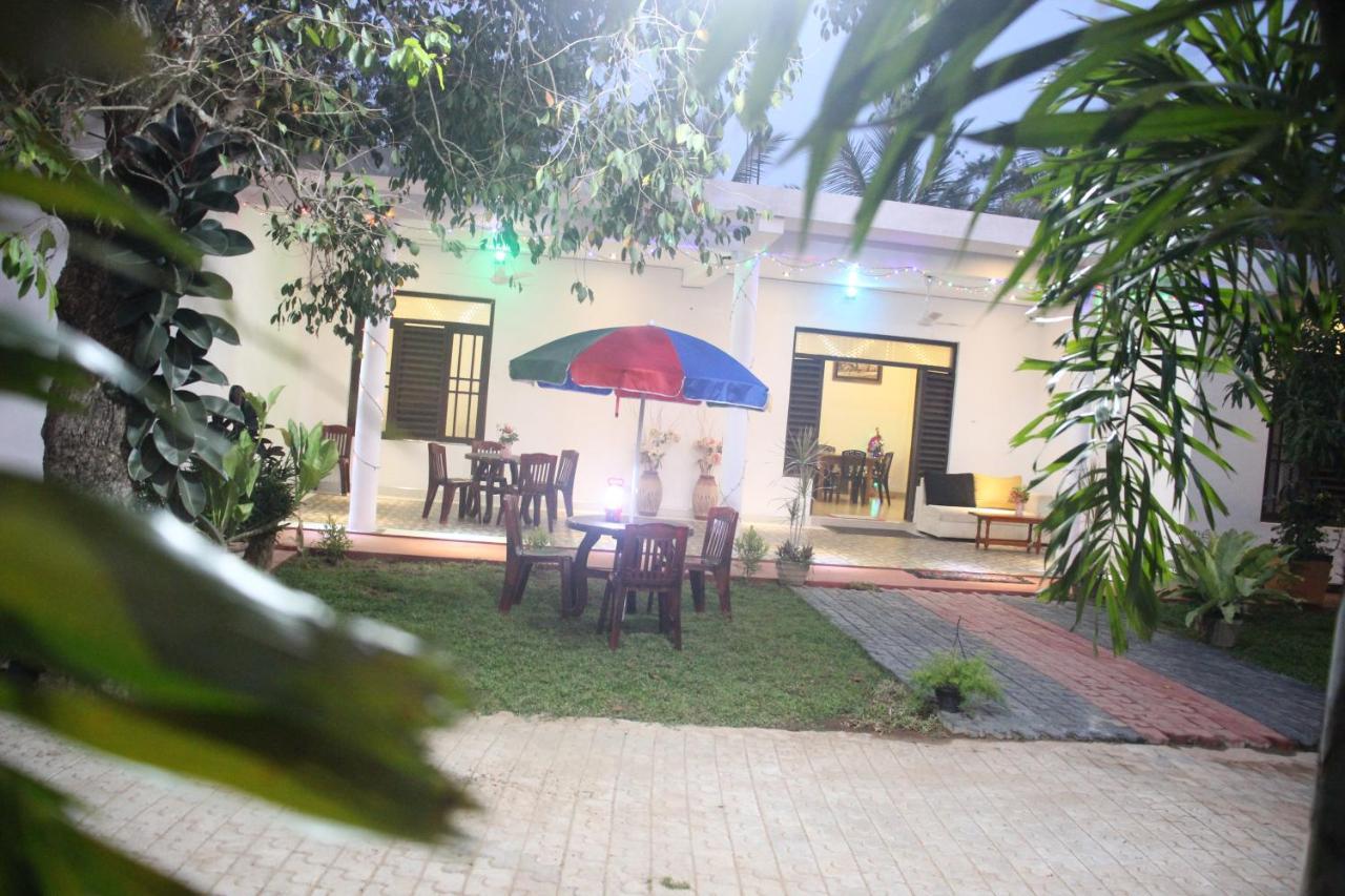 Miheen Hotel & Resort - Anuradhapura Mihintale Dış mekan fotoğraf